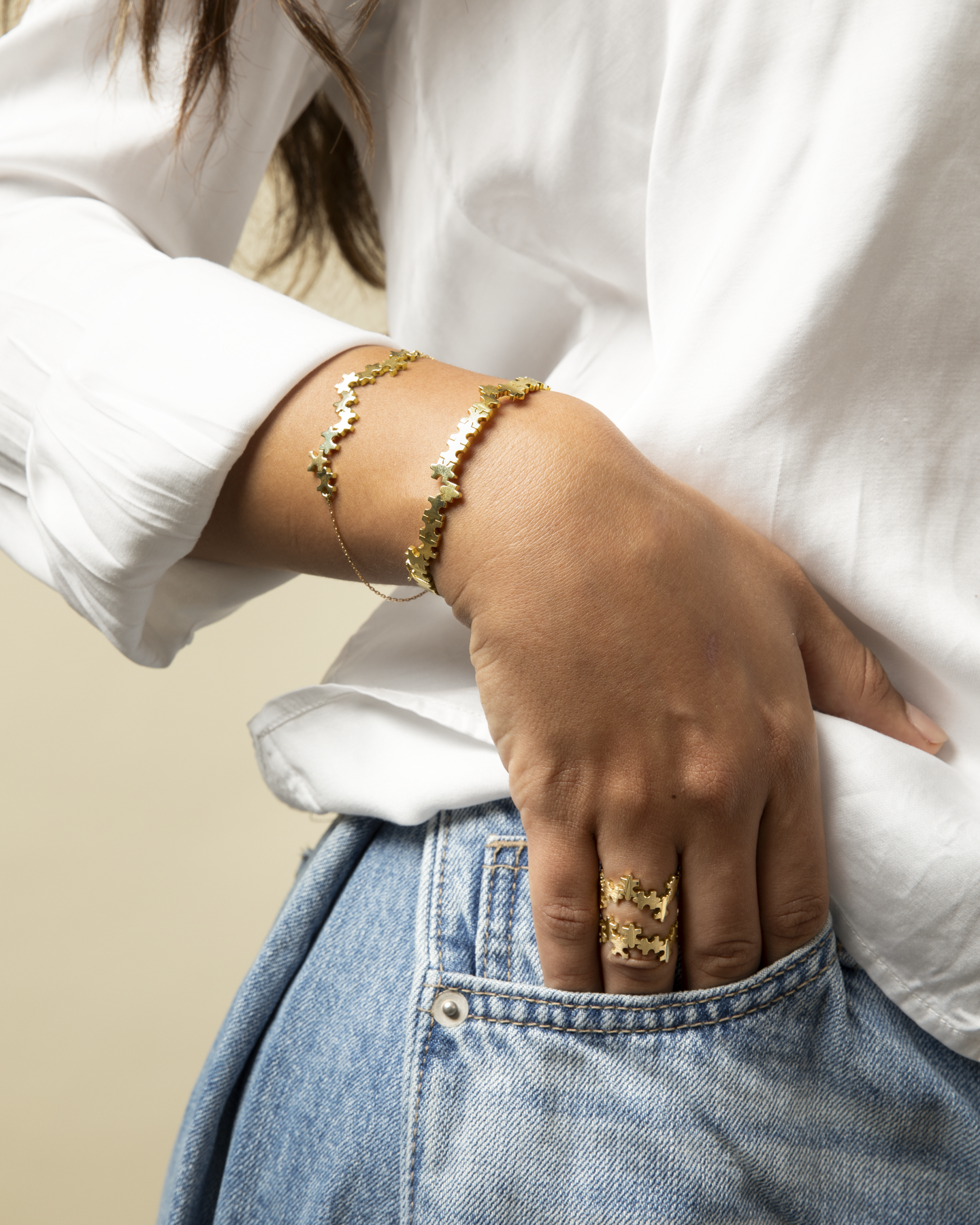 Signature Gold Full Bangle